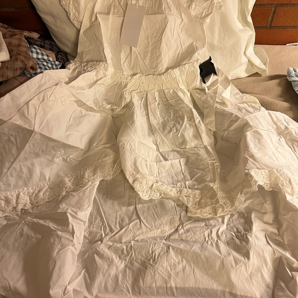 Dress - Picture 3 of 4